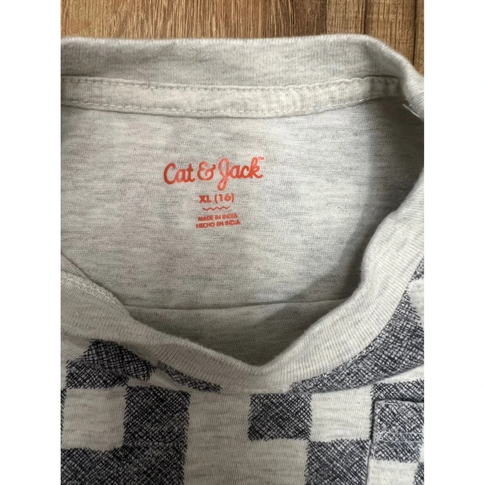 Cat & Jack Boys XL (16) Shirt‎ 60% Cotton 40% Polyester Gray Checkerboard